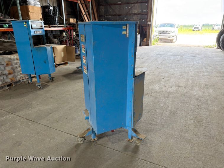 image for item MQ9048 Troxler 4141 gyratory compactor