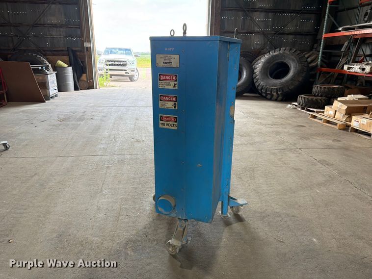 image for item MQ9049 Troxler 4141 gyratory compactor