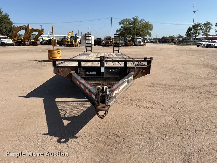 image for item MZ9747 2007 PJ Trailers equipment trailer