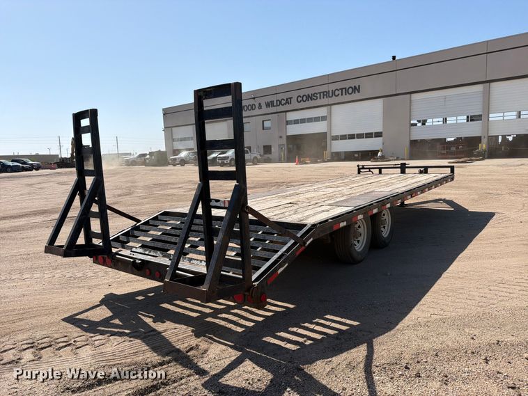 image for item MZ9747 2007 PJ Trailers equipment trailer