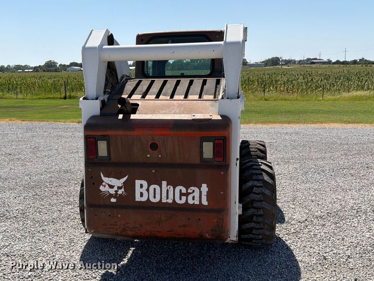 image for item MZ9764 2007 Bobcat S300 skid steer loader