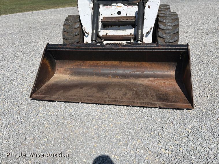image for item MZ9764 2007 Bobcat S300 skid steer loader