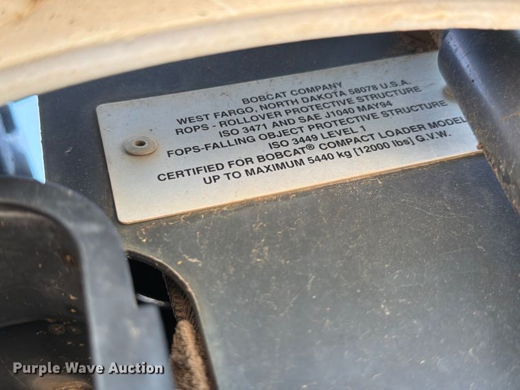 image for item MZ9764 2007 Bobcat S300 skid steer loader