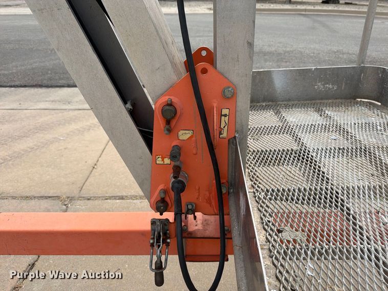 image for item MZ9768 2007 JLG T500J boom lift