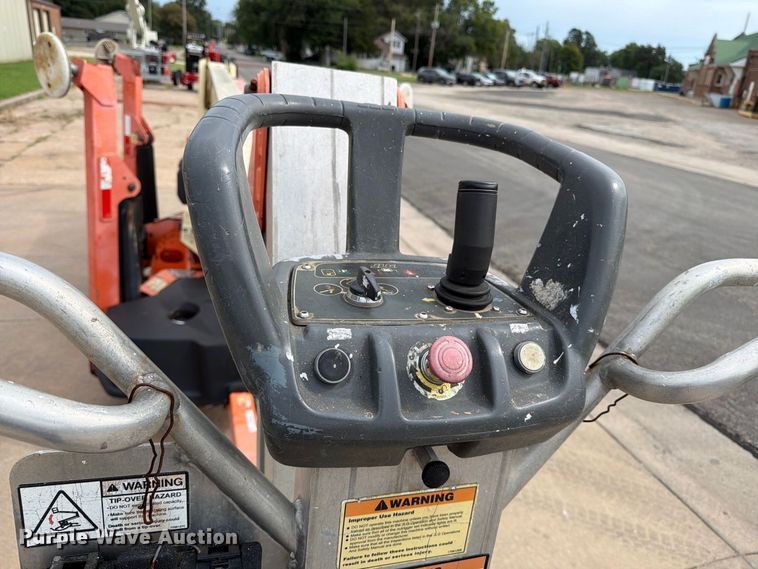 image for item MZ9768 2007 JLG T500J boom lift