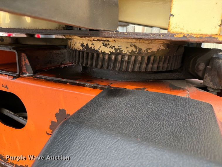 image for item MZ9768 2007 JLG T500J boom lift