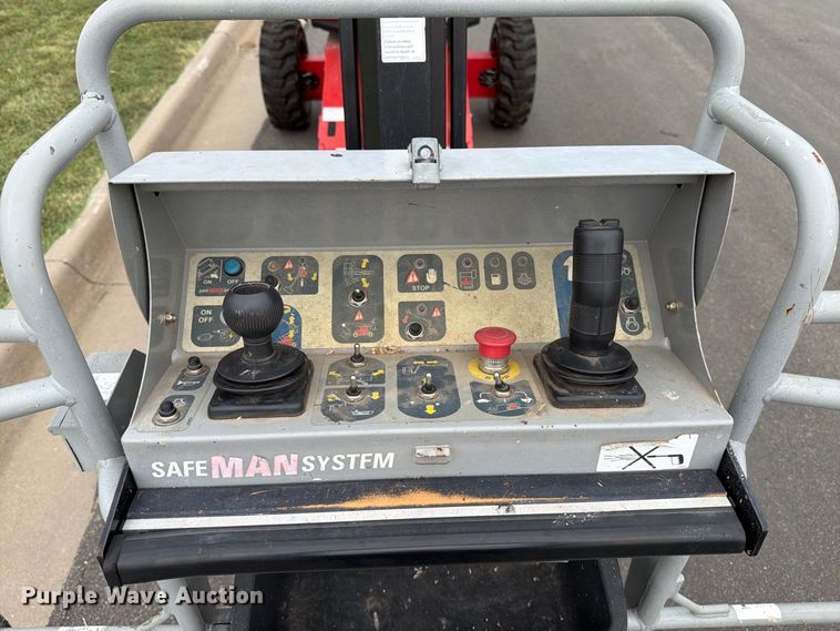 image for item MZ9769 2018 Manitou Man Go 33 boom lift