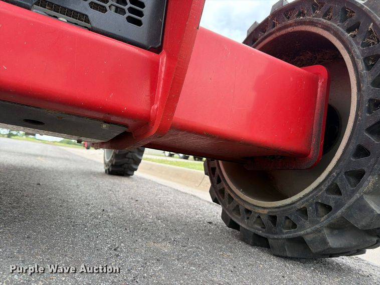 image for item MZ9769 2018 Manitou Man Go 33 boom lift