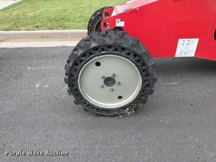 image for item MZ9769 2018 Manitou Man Go 33 boom lift