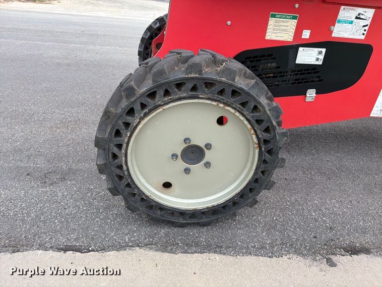 image for item MZ9769 2018 Manitou Man Go 33 boom lift