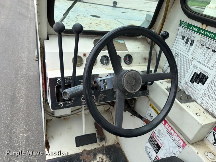 image for item MZ9770 Shuttlelift 5540 crane