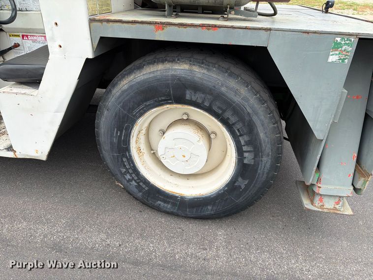 image for item MZ9770 Shuttlelift 5540 crane