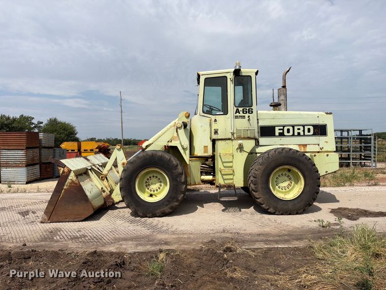 image for item MZ9797 1982 Ford A-66 wheel loader