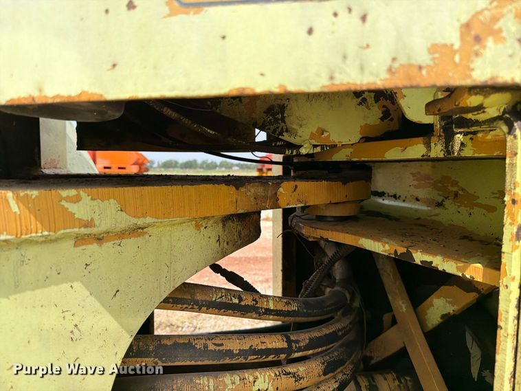 image for item MZ9797 1982 Ford A-66 wheel loader