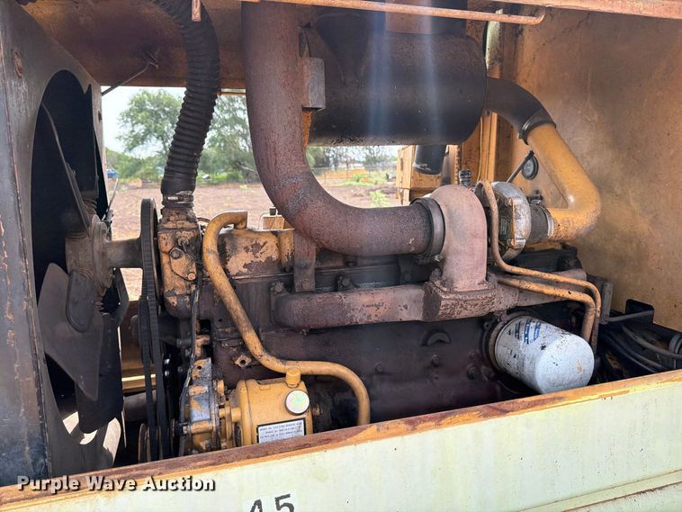 image for item MZ9797 1982 Ford A-66 wheel loader