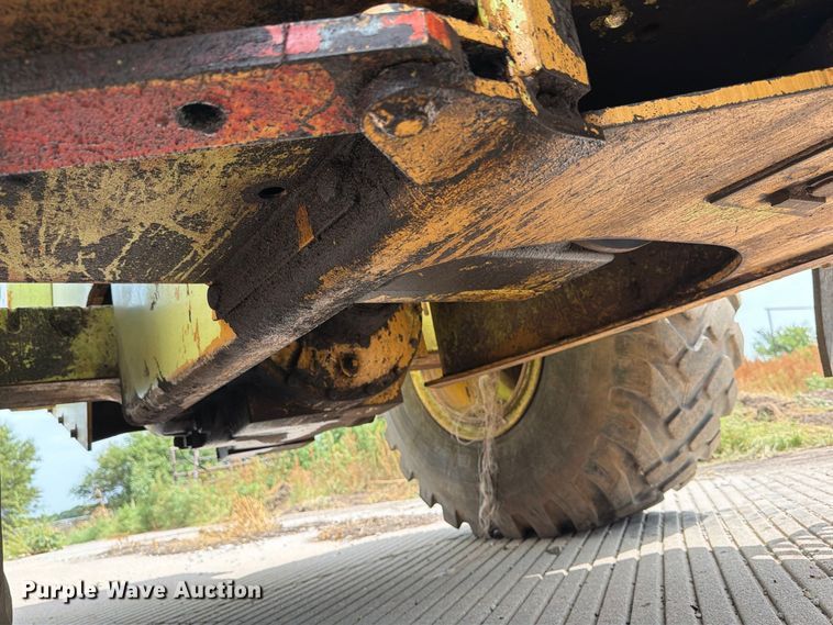 image for item MZ9797 1982 Ford A-66 wheel loader