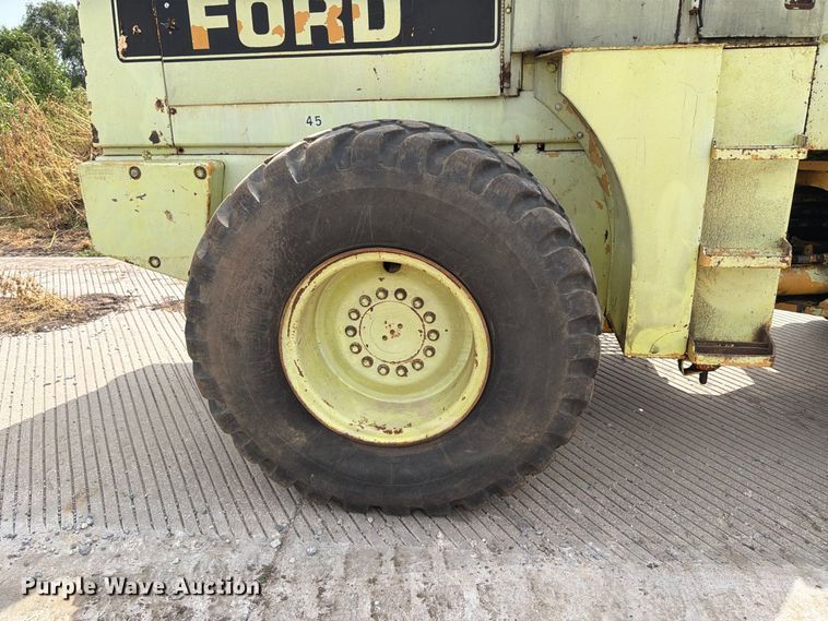 image for item MZ9797 1982 Ford A-66 wheel loader