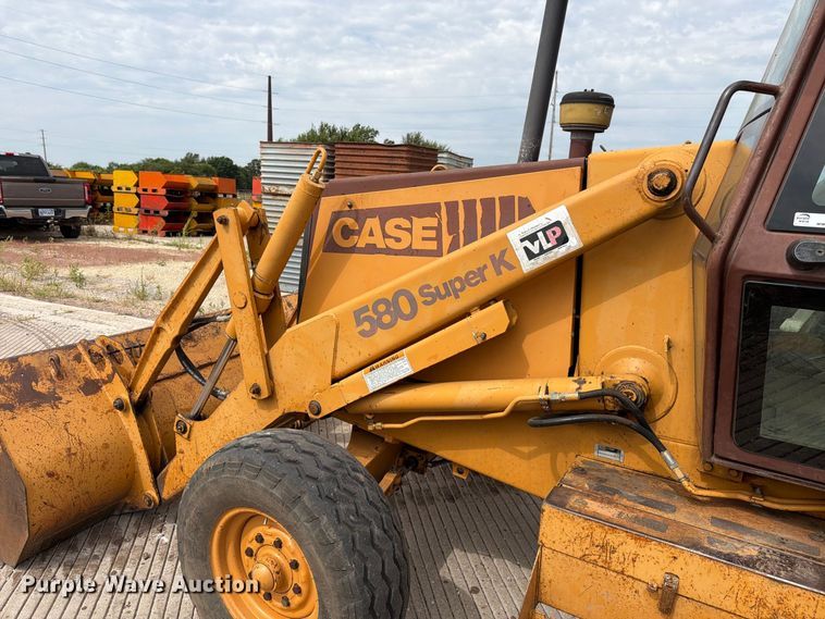 image for item MZ9798 1994 Case 580 Super K backhoe