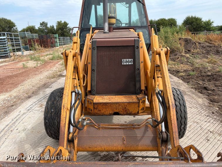 image for item MZ9798 1994 Case 580 Super K backhoe