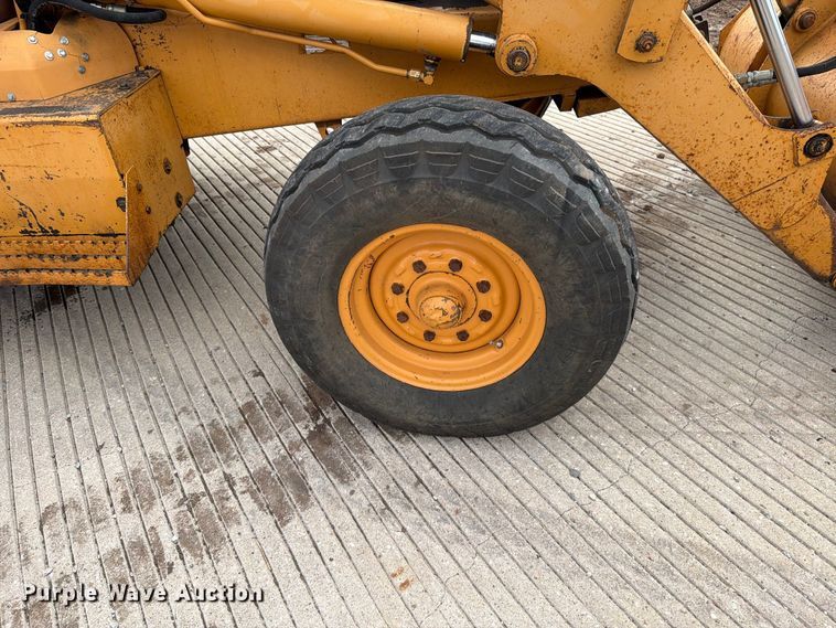 image for item MZ9798 1994 Case 580 Super K backhoe