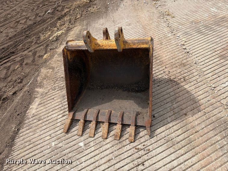 image for item MZ9798 1994 Case 580 Super K backhoe