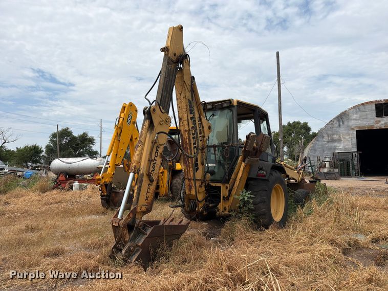 image for item MZ9806 Ford 555D backhoe