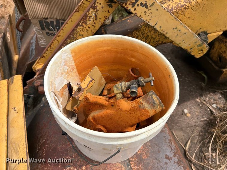 image for item MZ9806 Ford 555D backhoe
