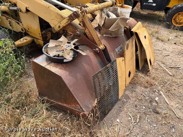 image for item MZ9806 Ford 555D backhoe