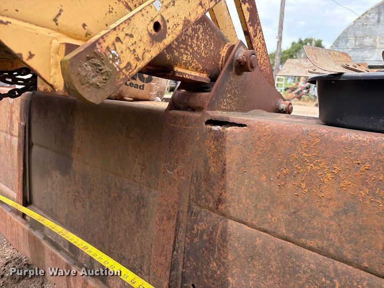 image for item MZ9806 Ford 555D backhoe