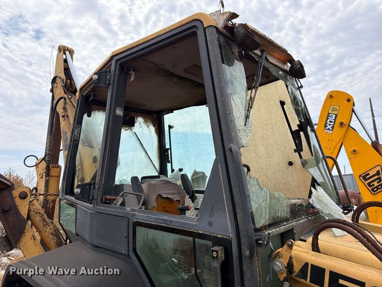 image for item MZ9806 Ford 555D backhoe