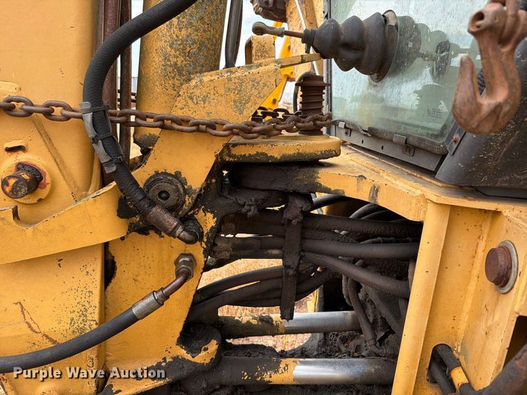 image for item MZ9806 Ford 555D backhoe
