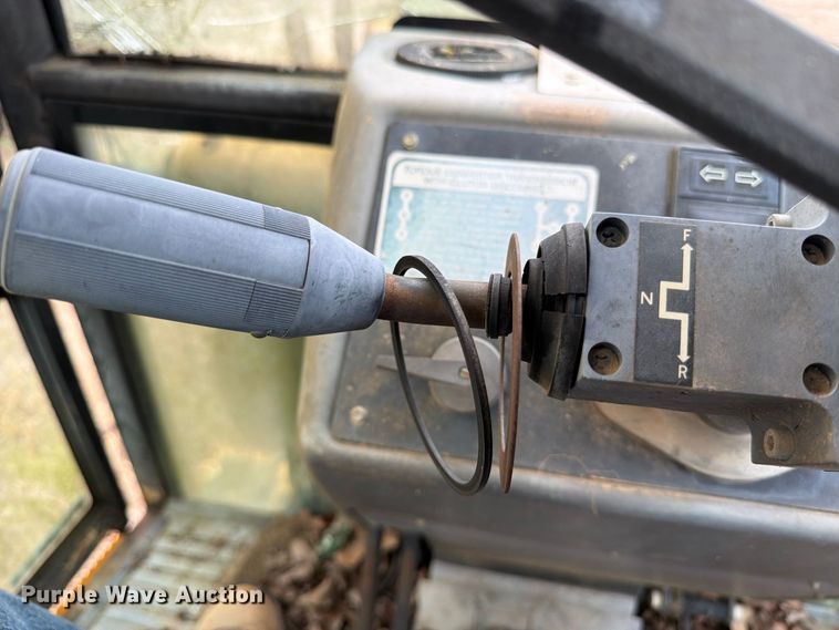 image for item MZ9806 Ford 555D backhoe