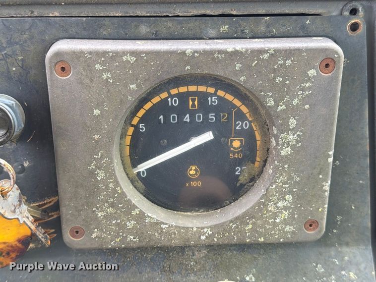 image for item MZ9806 Ford 555D backhoe
