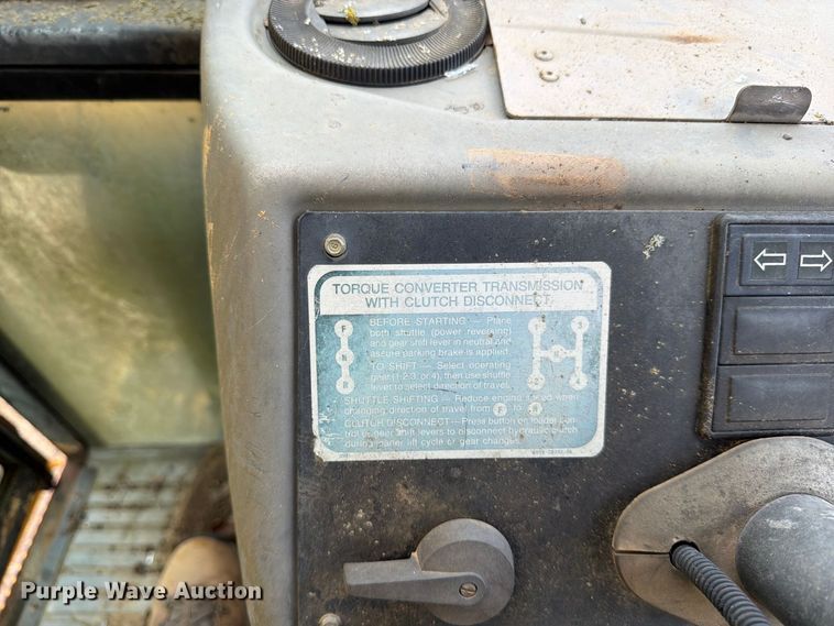 image for item MZ9806 Ford 555D backhoe