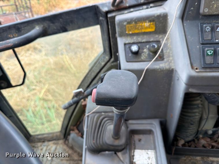 image for item MZ9806 Ford 555D backhoe