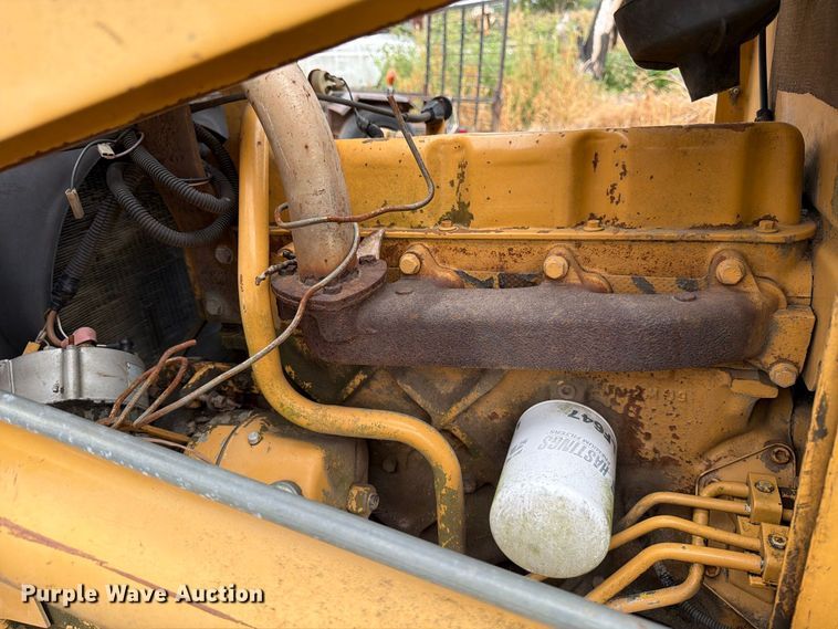 image for item MZ9806 Ford 555D backhoe