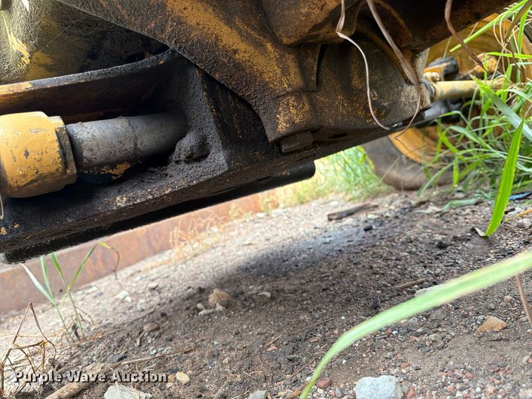 image for item MZ9806 Ford 555D backhoe