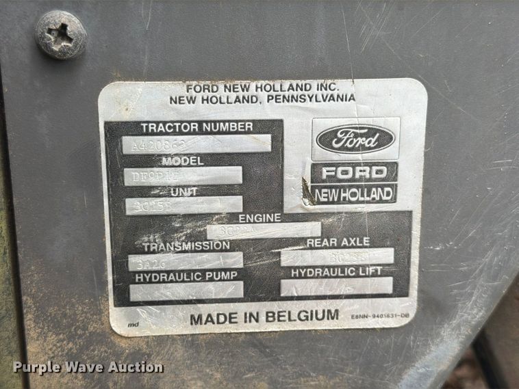 image for item MZ9806 Ford 555D backhoe
