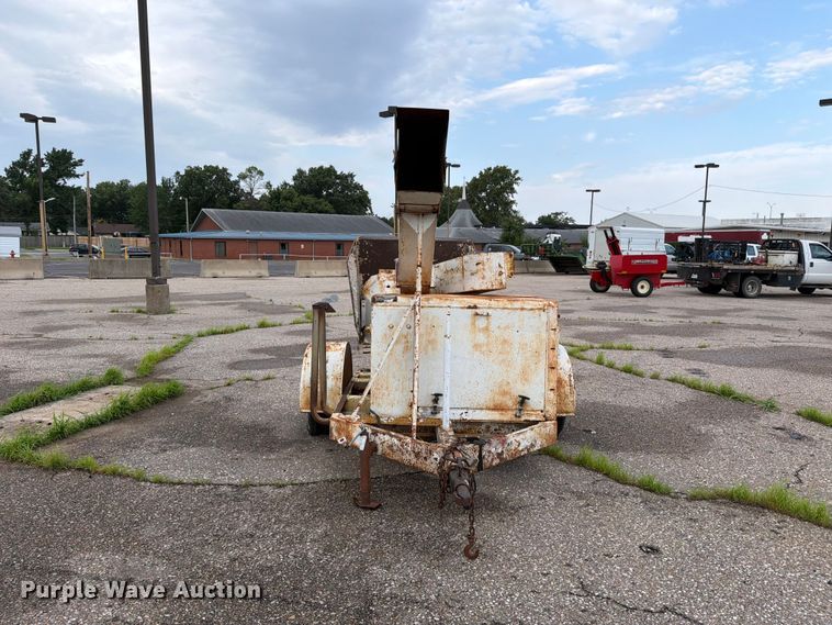 image for item MZ9807 Wayne 16T318 wood chipper