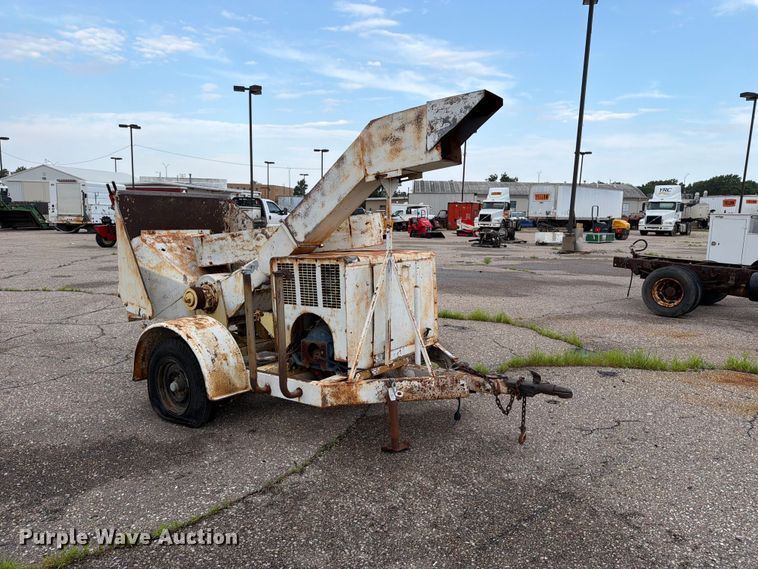 image for item MZ9807 Wayne 16T318 wood chipper
