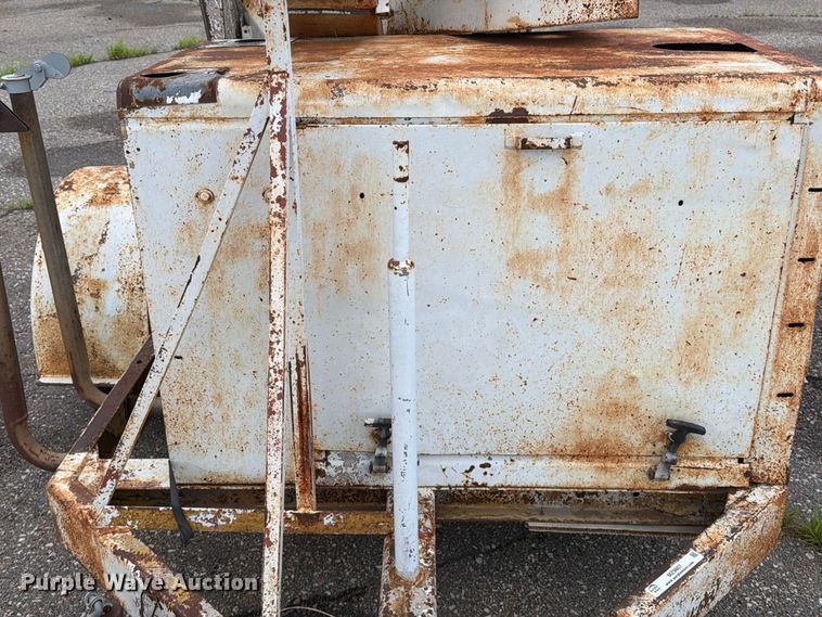 image for item MZ9807 Wayne 16T318 wood chipper