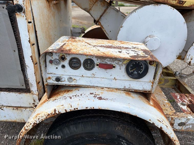image for item MZ9807 Wayne 16T318 wood chipper