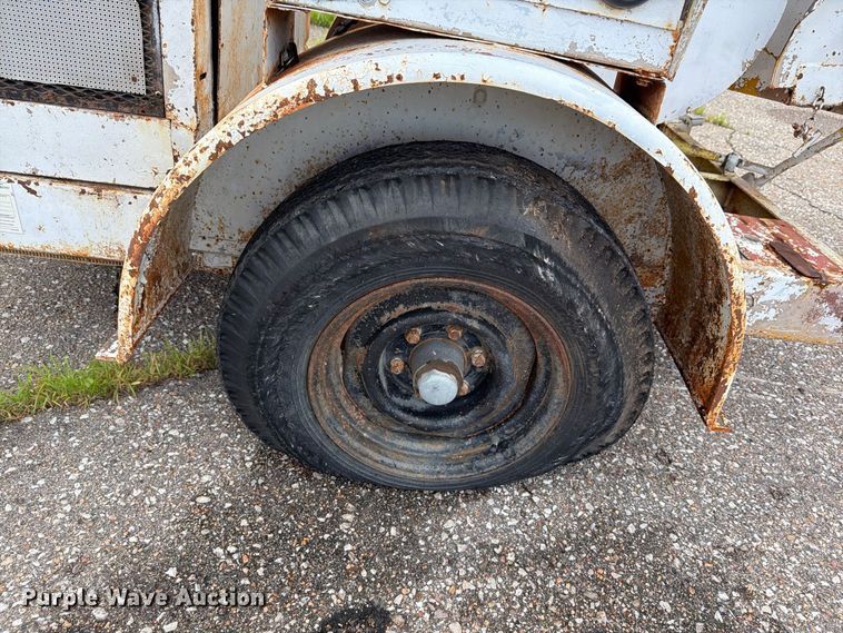 image for item MZ9807 Wayne 16T318 wood chipper