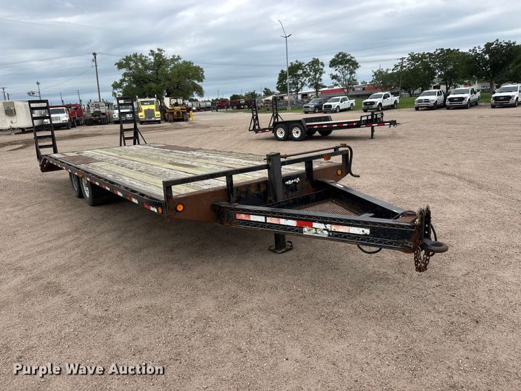 image for item NJ9132 1997 Superior 2PT6M-DD equipment trailer