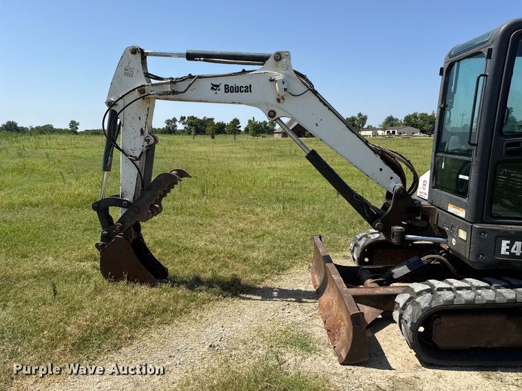 image for item NK9249 2011 Bobcat E45 mini excavator