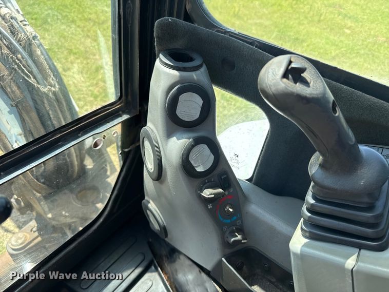 image for item NK9249 2011 Bobcat E45 mini excavator