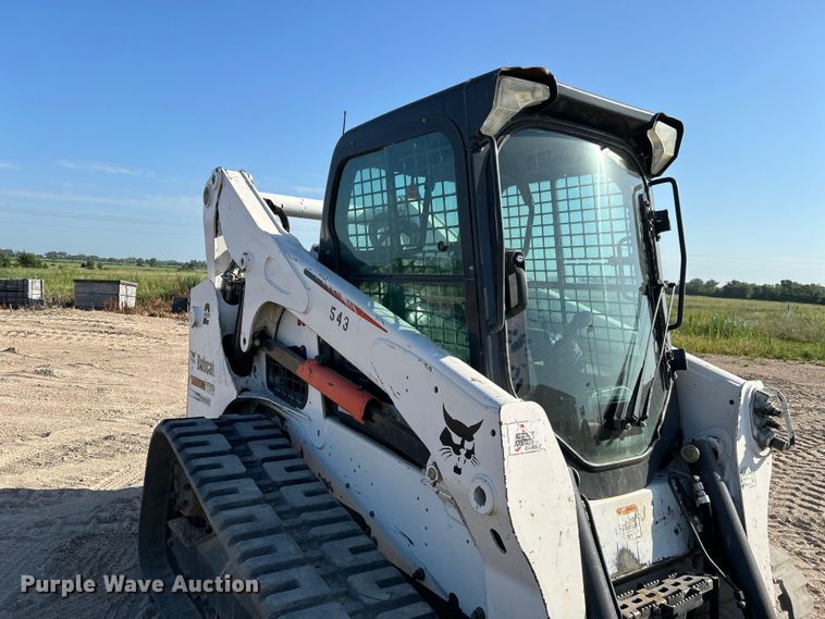 image for item NM9864 2016 Bobcat T750 tracked skid steer loader