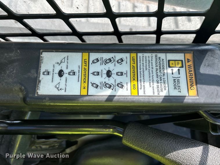 image for item NM9864 2016 Bobcat T750 tracked skid steer loader