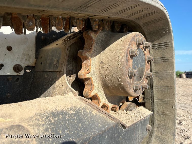 image for item NM9864 2016 Bobcat T750 tracked skid steer loader