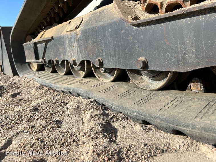 image for item NM9864 2016 Bobcat T750 tracked skid steer loader